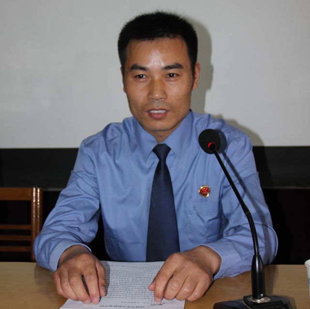 新利公司网址召开法制安全教育报告会